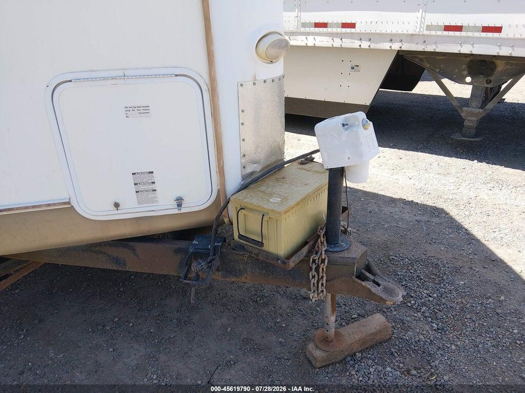 4X4TFLF24B1838237 2011 FOREST RIVER FLAGSTAFF 30WRKSS photo no. 10