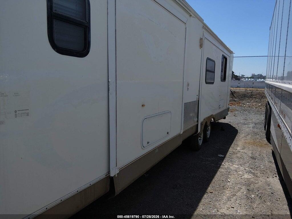 4X4TFLF24B1838237 2011 FOREST RIVER FLAGSTAFF 30WRKSS photo no. 6