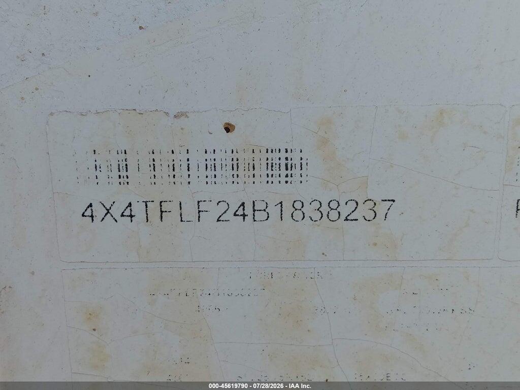 4X4TFLF24B1838237 2011 FOREST RIVER FLAGSTAFF 30WRKSS photo no. 9