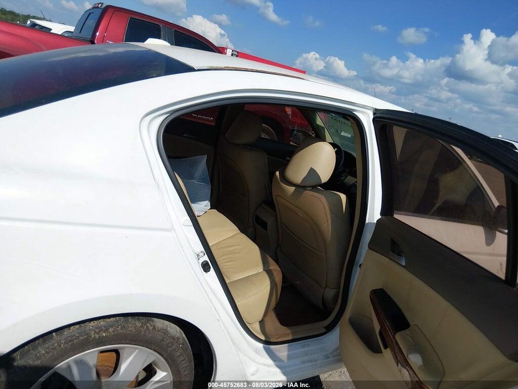 1HGCP2F82AA137116 2010 HONDA ACCORD photo no. 8