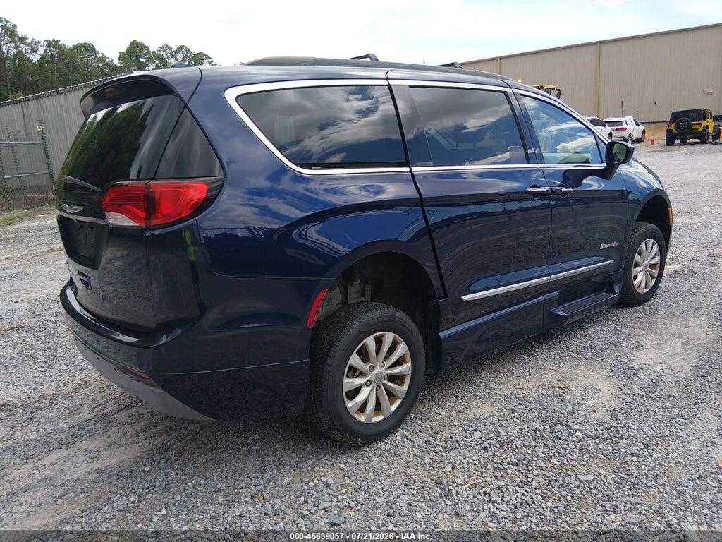 2C4RC1BG3HR633530 2017 CHRYSLER PACIFICA photo no. 4
