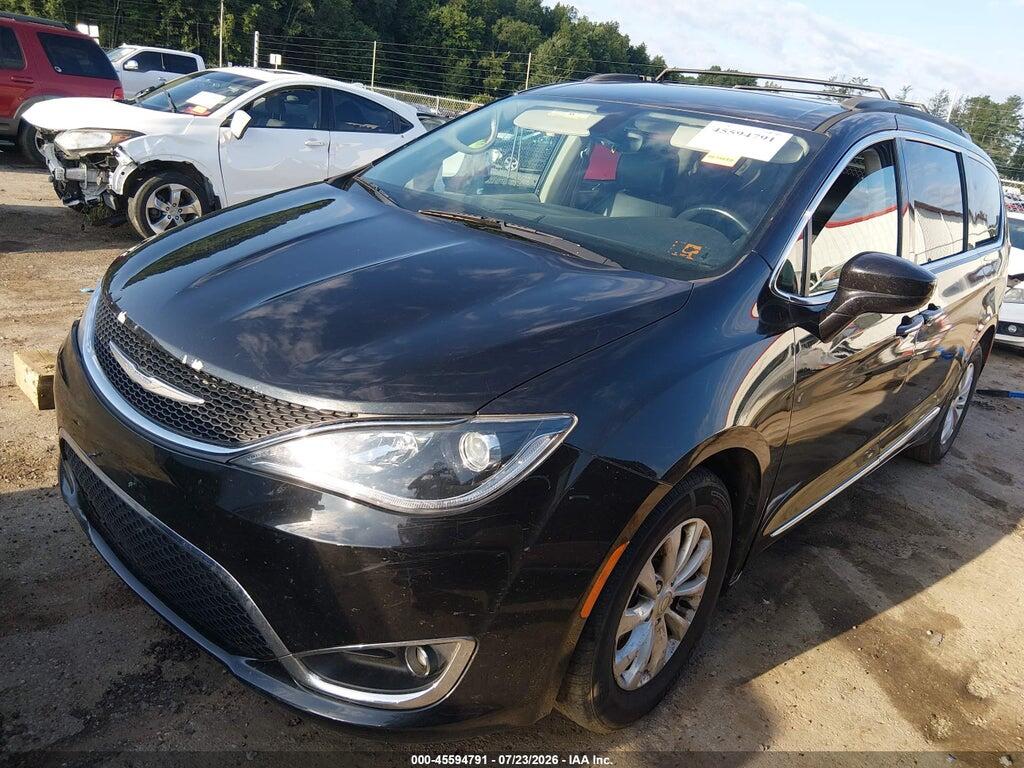 2C4RC1BG3HR635066 2017 CHRYSLER PACIFICA photo no. 2