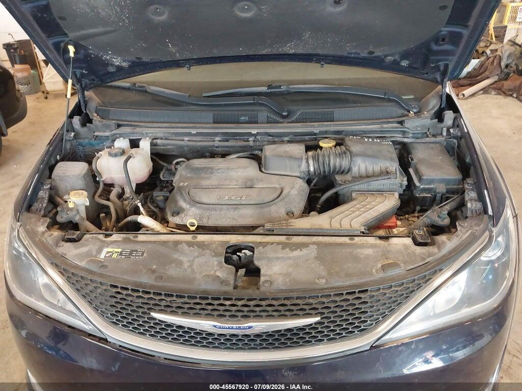 2C4RC1BG7HR823573 2017 CHRYSLER PACIFICA photo no. 10