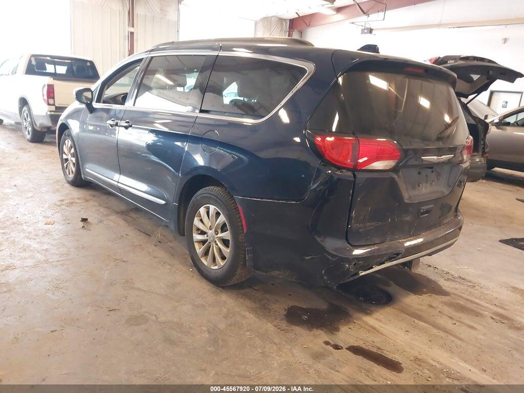 2C4RC1BG7HR823573 2017 CHRYSLER PACIFICA photo no. 3