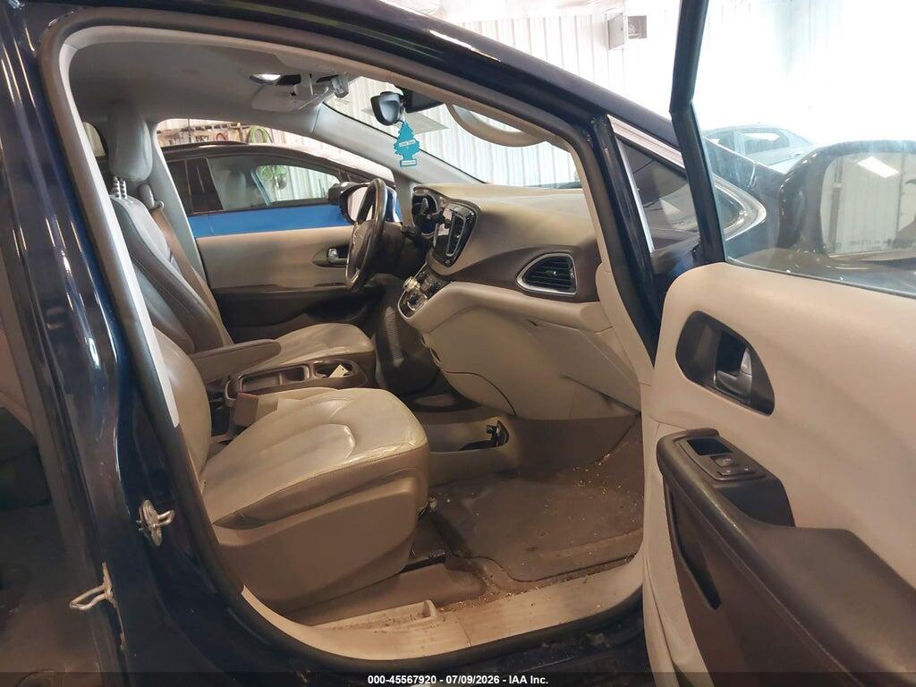 2C4RC1BG7HR823573 2017 CHRYSLER PACIFICA photo no. 5