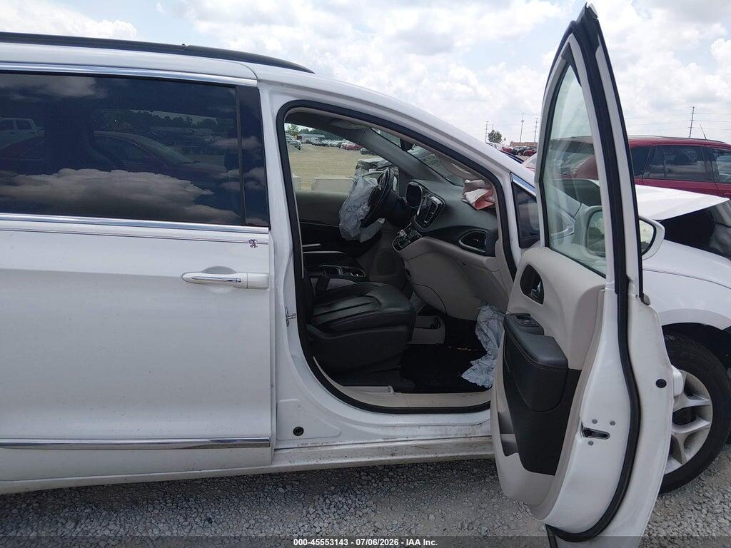2C4RC1BG4HR809906 2017 CHRYSLER PACIFICA photo no. 5