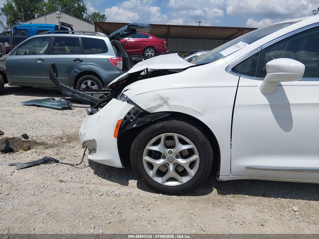2C4RC1BG4HR809906 2017 CHRYSLER PACIFICA photo no. 6