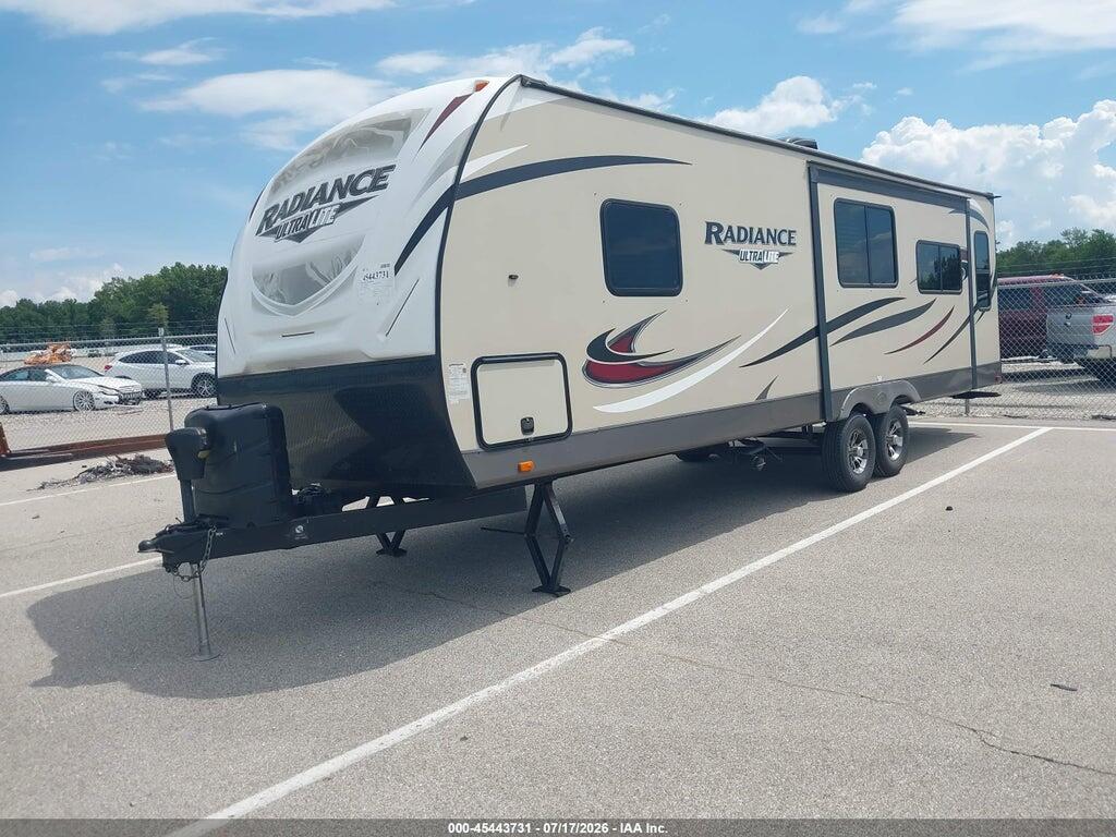 5RXFB3229H2339261 2017 CRUISER RADIANCE 25 RL photo no. 2