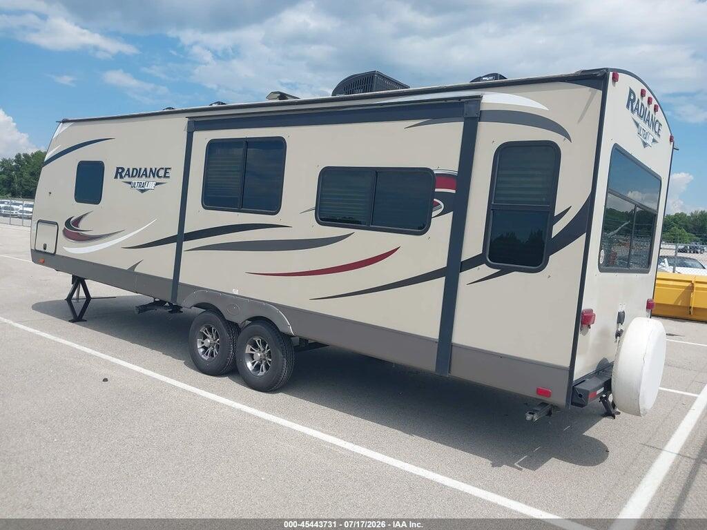 5RXFB3229H2339261 2017 CRUISER RADIANCE 25 RL photo no. 3