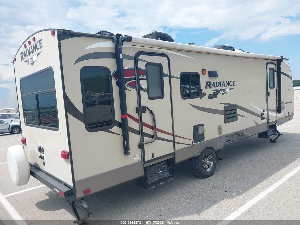 5RXFB3229H2339261 2017 CRUISER RADIANCE 25 RL photo no. 4