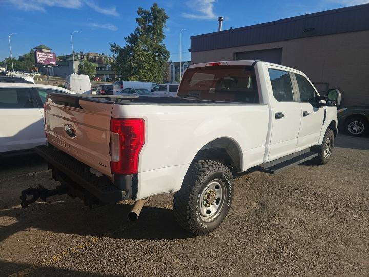 1FT8W3B60HED95980 2017 FORD F350 photo no. 3