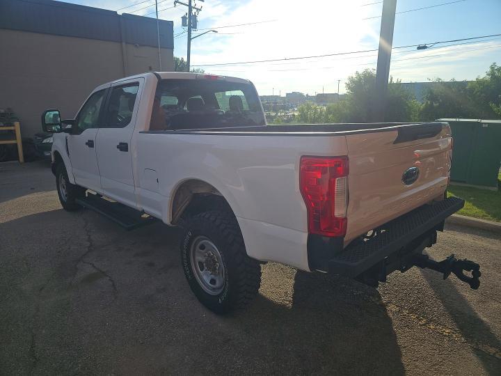 1FT8W3B60HED95980 2017 FORD F350 photo no. 4
