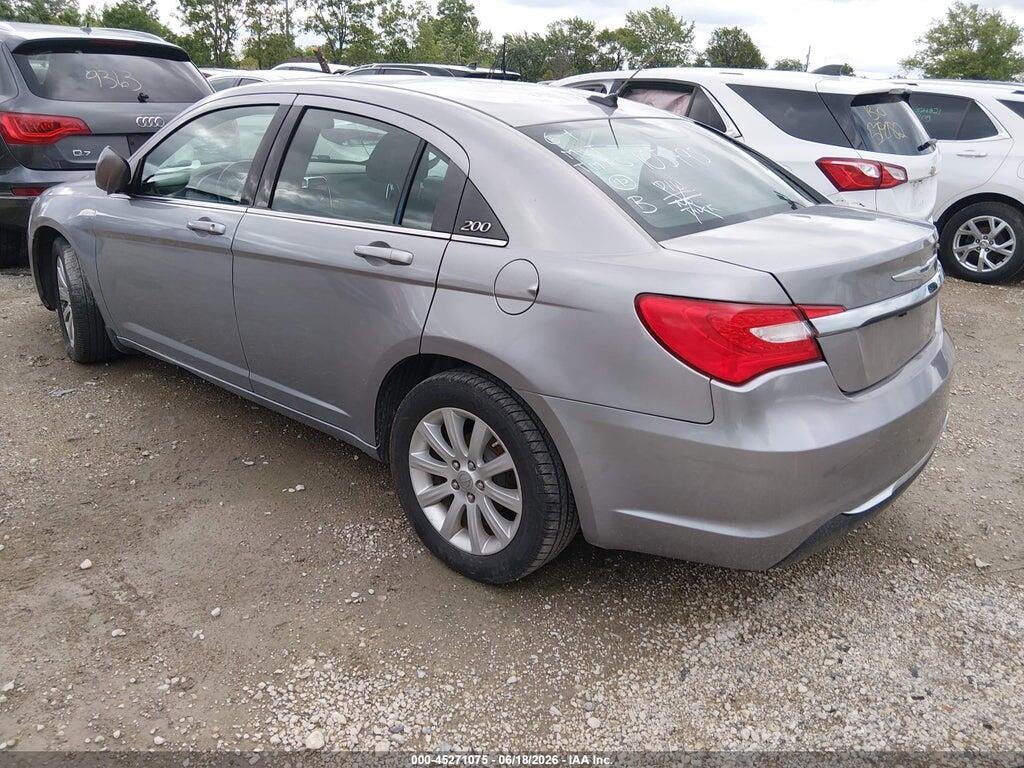 1C3CCBBG6EN105795 2014 CHRYSLER 200 photo no. 3