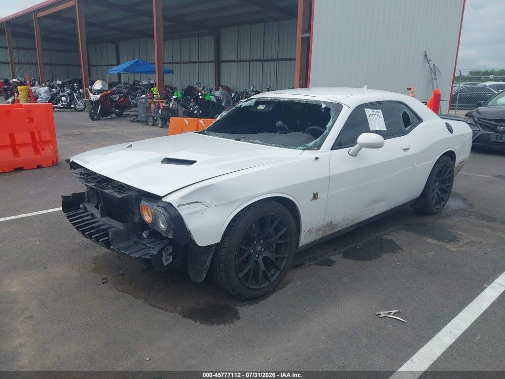 2C3CDZFJ8HH636408 2017 DODGE CHALLENGER photo no. 2