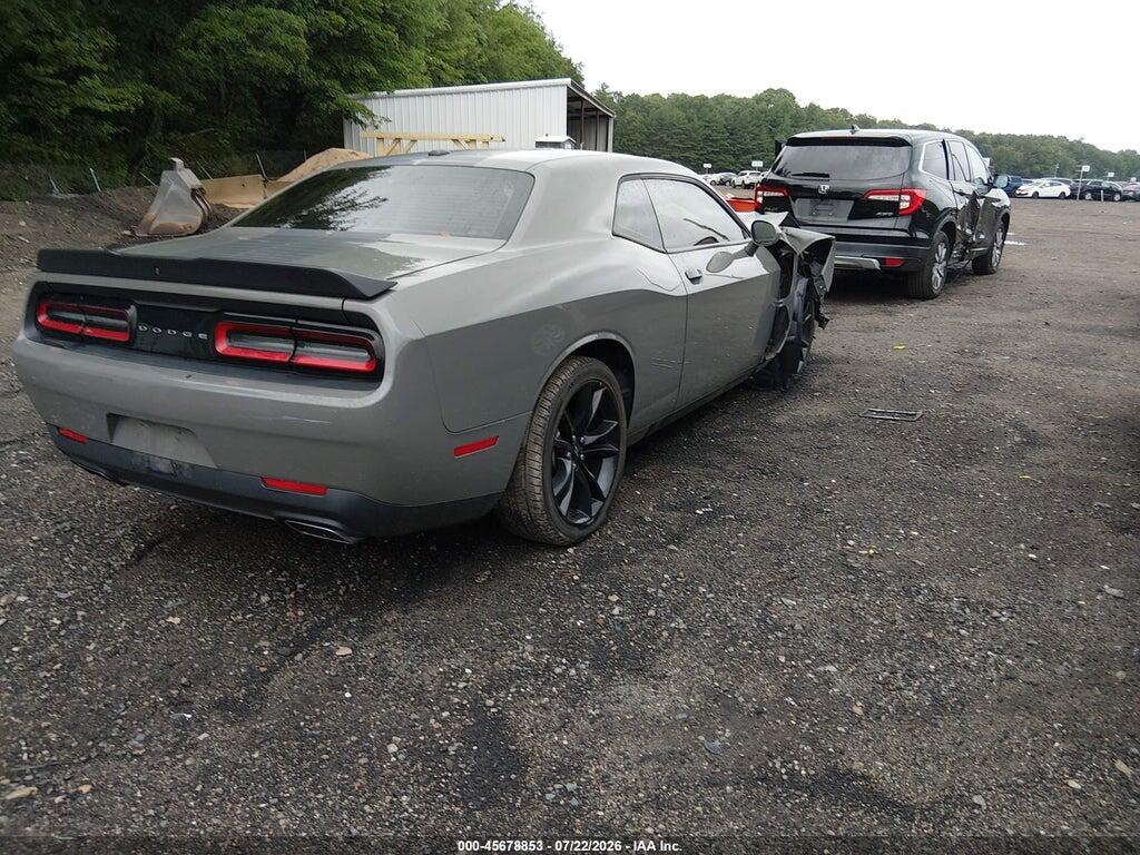 2C3CDZBT4HH610895 2017 DODGE CHALLENGER photo no. 4
