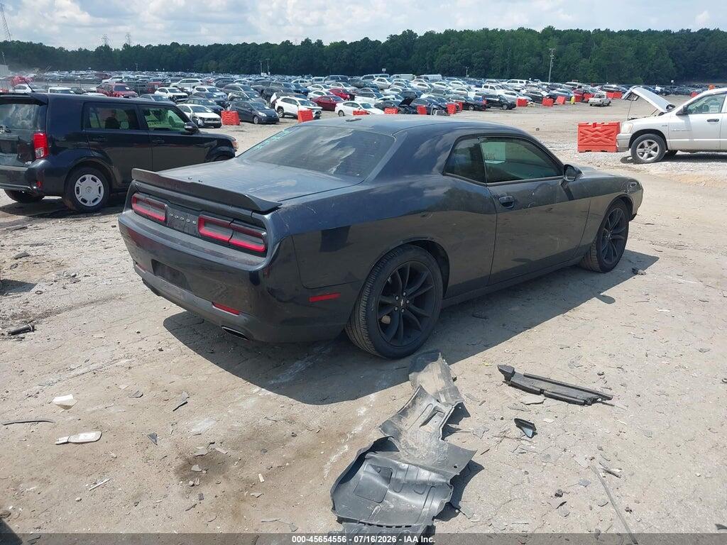 2C3CDZAG8HH536305 2017 DODGE CHALLENGER photo no. 4