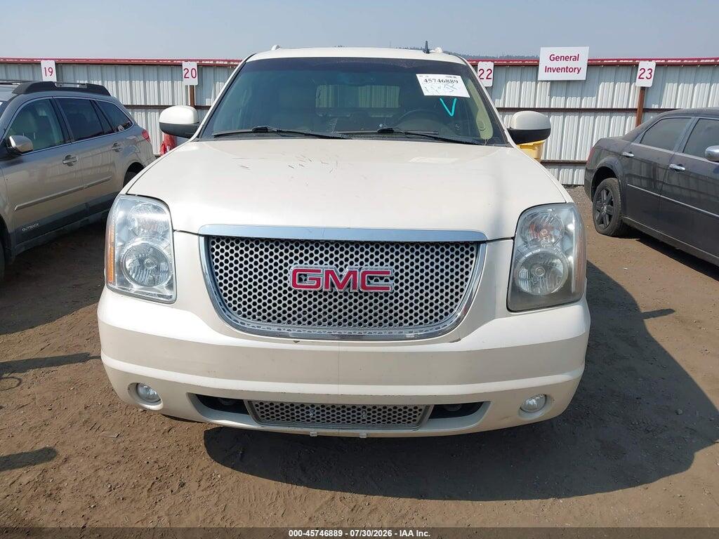 1GKS2MEF4BR299843 2011 GMC YUKON XL 1500 photo no. 12