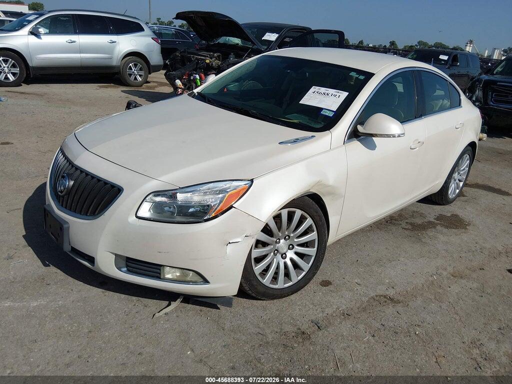 2G4GR5EK5C9145715 2012 BUICK REGAL photo no. 2