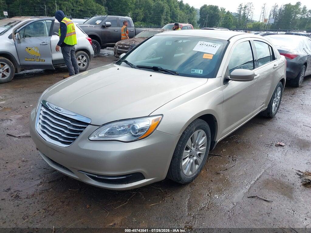 1C3CCBAB7EN123633 2014 CHRYSLER 200 photo no. 2