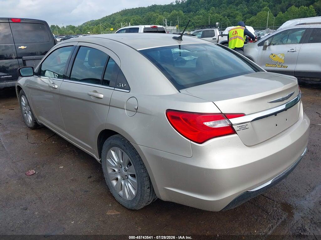 1C3CCBAB7EN123633 2014 CHRYSLER 200 photo no. 3