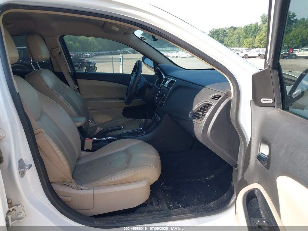 1C3CCBCG3EN159358 2014 CHRYSLER 200 photo no. 5