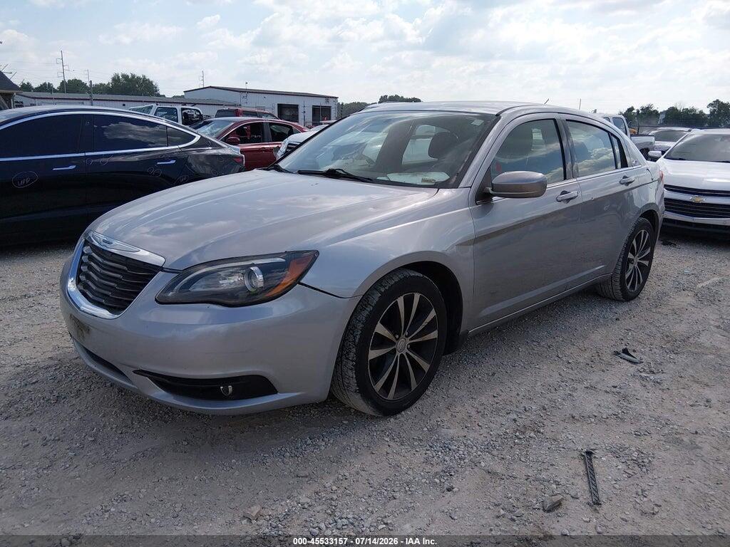 1C3CCBBG6EN158495 2014 CHRYSLER 200 photo no. 2