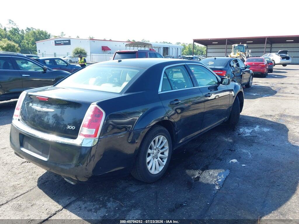 2C3CCAAG6EH118549 2014 CHRYSLER 300 photo no. 4