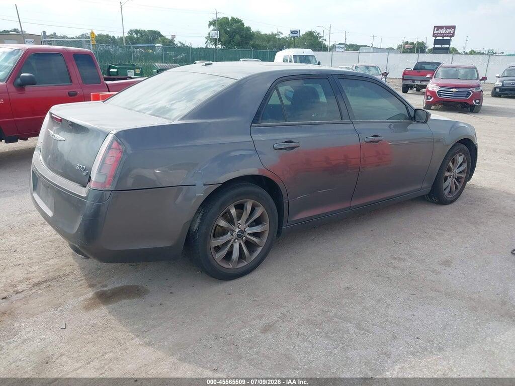 2C3CCAGGXEH331365 2014 CHRYSLER 300 photo no. 4