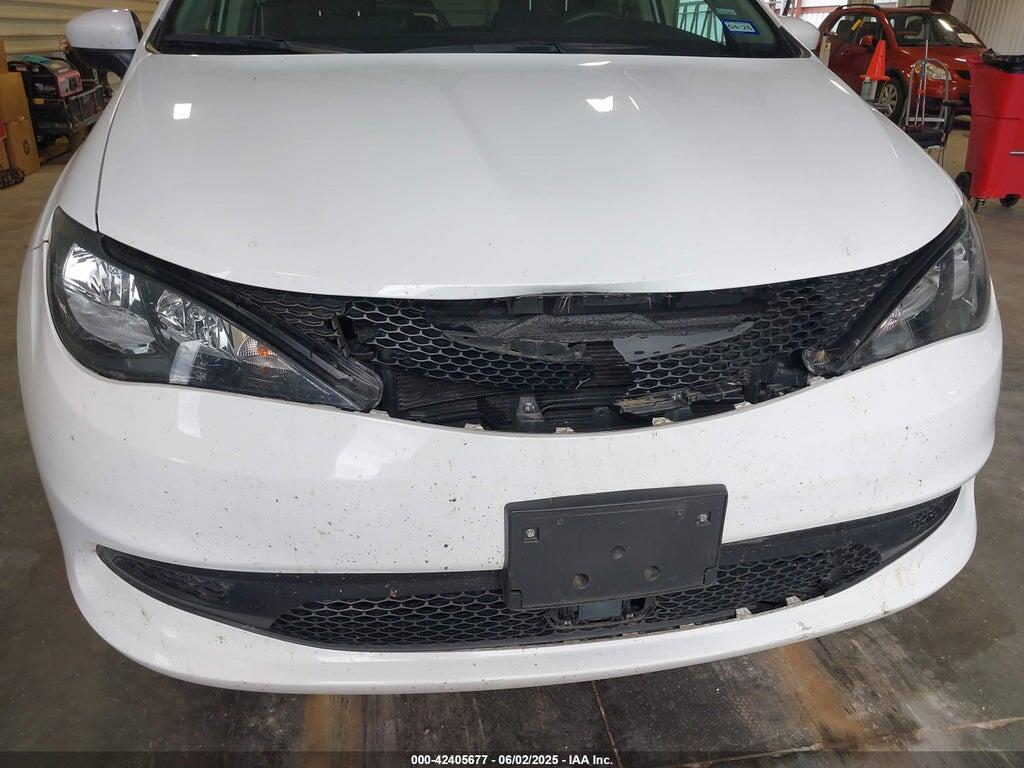 2C4RC1CG9PR533946 2023 CHRYSLER VOYAGER photo no. 6