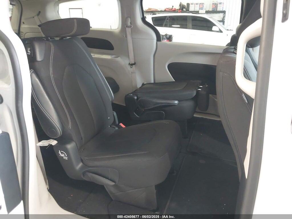 2C4RC1CG9PR533946 2023 CHRYSLER VOYAGER photo no. 8