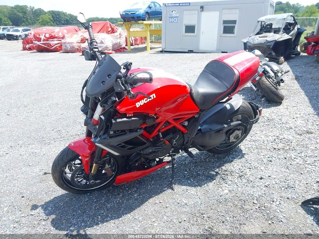 ZDM13BLW0DB015541 2013 DUCATI DIAVEL photo no. 2