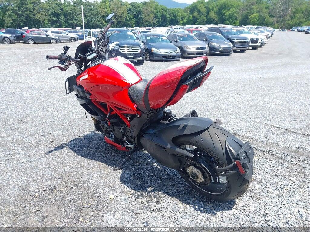 ZDM13BLW0DB015541 2013 DUCATI DIAVEL photo no. 3