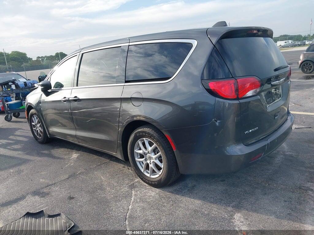 2C4RC1CG8NR204135 2022 CHRYSLER VOYAGER photo no. 3
