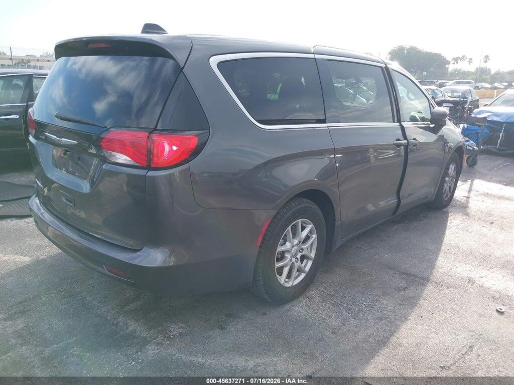 2C4RC1CG8NR204135 2022 CHRYSLER VOYAGER photo no. 4