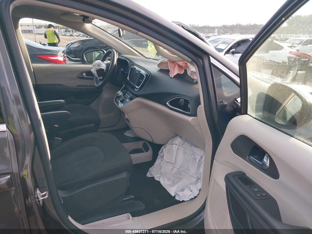 2C4RC1CG8NR204135 2022 CHRYSLER VOYAGER photo no. 5