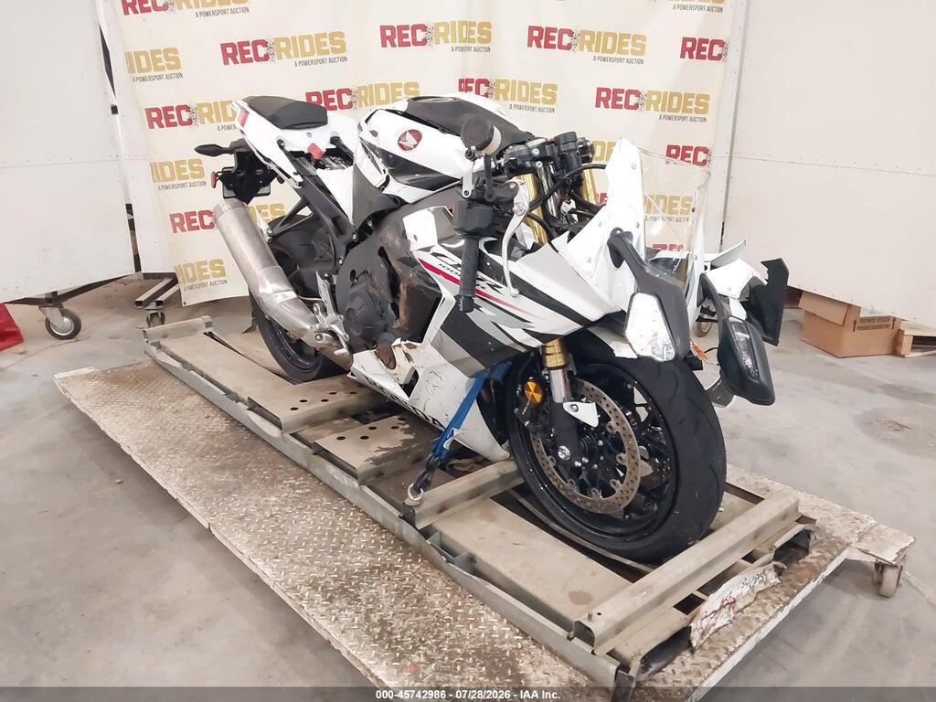 JH2SC7755TK900306 2026 HONDA CBR1000 photo no. 1