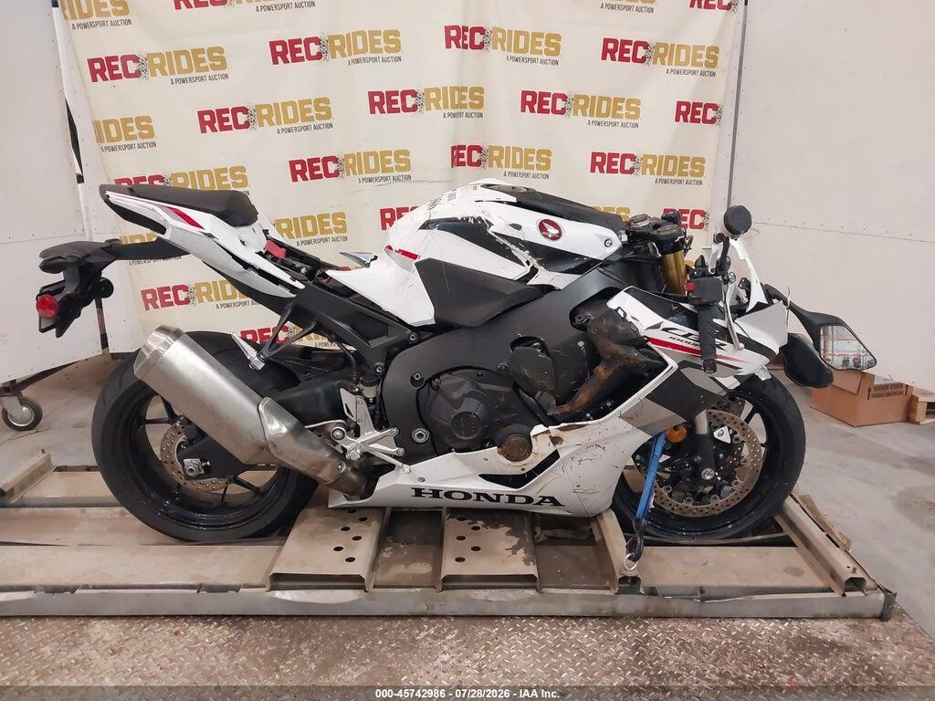 JH2SC7755TK900306 2026 HONDA CBR1000 photo no. 12