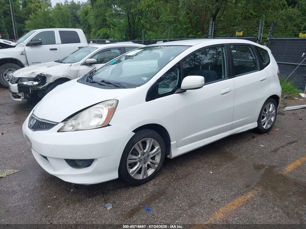 JHMGE8H49AC000261 2010 HONDA FIT photo no. 2