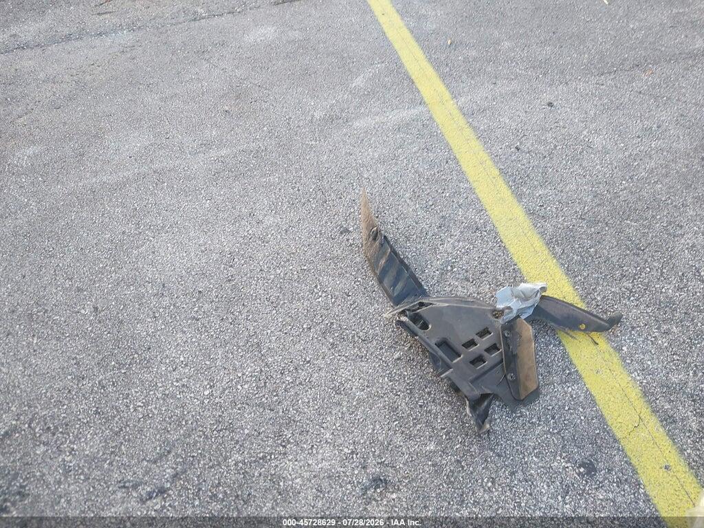JHMZE2H71AS010630 2010 HONDA INSIGHT photo no. 12