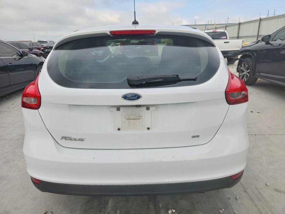 2017 FORD FOCUS SE — Фото 6 из 13