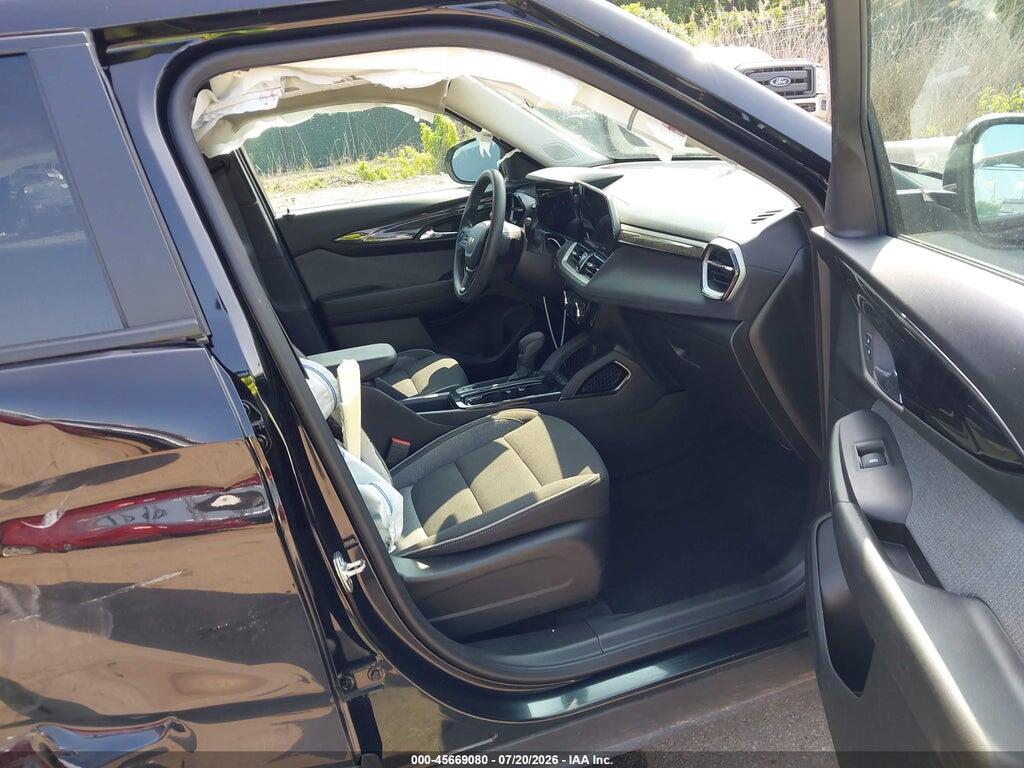 KL79MRSL7SB040670 2025 CHEVROLET TRAILBLAZER photo no. 5