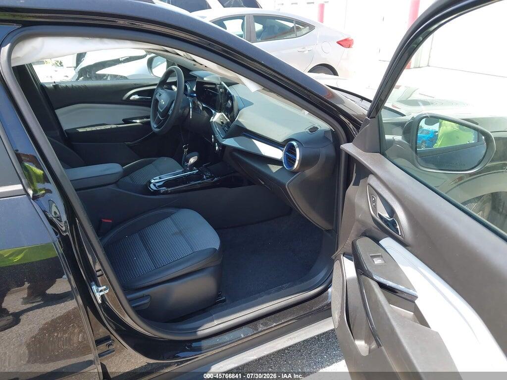 KL77LHEPXSC202031 2025 CHEVROLET TRAX photo no. 5