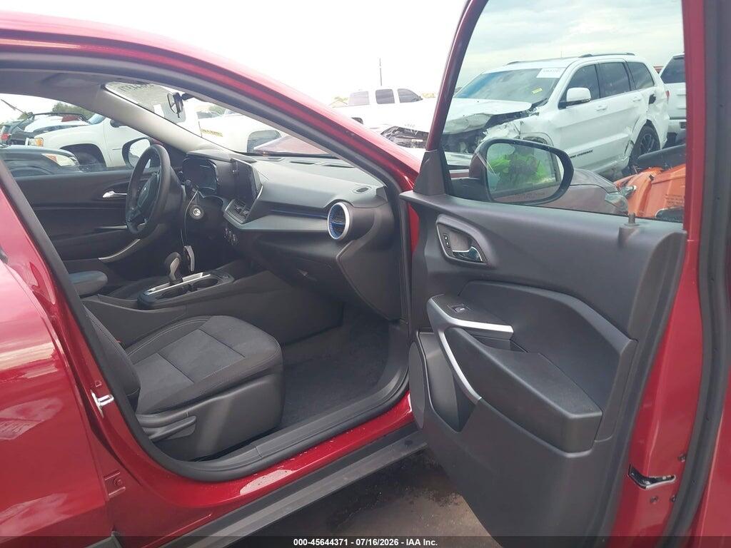 KL77LFEP8SC257694 2025 CHEVROLET TRAX photo no. 5