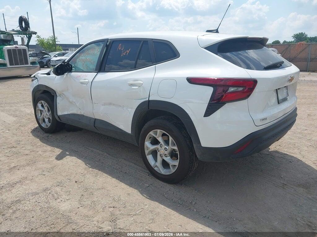KL77LFEP8SC310877 2025 CHEVROLET TRAX photo no. 3