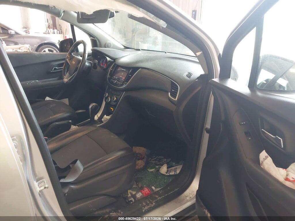 KL7CJLSBXJB569290 2018 CHEVROLET TRAX photo no. 5