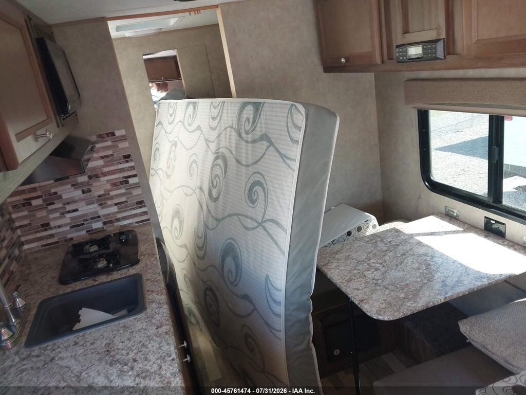 5ZT2CWFC0JJ117916 2018 COLEMAN CLIPPER photo no. 8