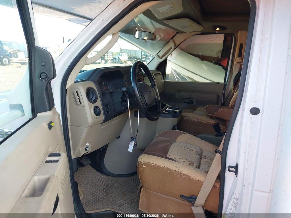 1FDXE4FS5DDA20299 2013 FORD E-450 CUTAWAY photo no. 6