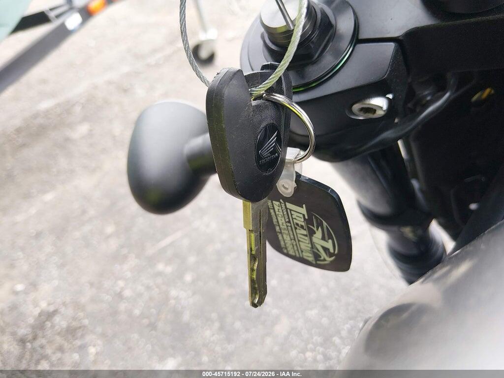 JH2SC8715TK100513 2026 HONDA CMX1100 photo no. 11