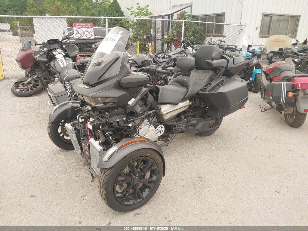 2BXNBDD28NV003557 2022 CAN-AM SPYDER ROADSTER photo no. 2