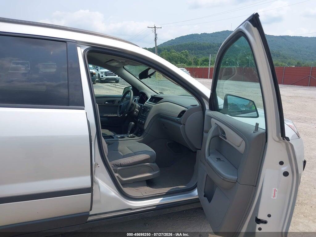 1GNKRFED7GJ345213 2016 CHEVROLET TRAVERSE photo no. 5
